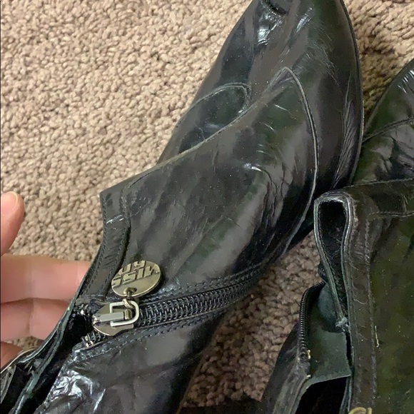 Shoes - Picture 5 of 5